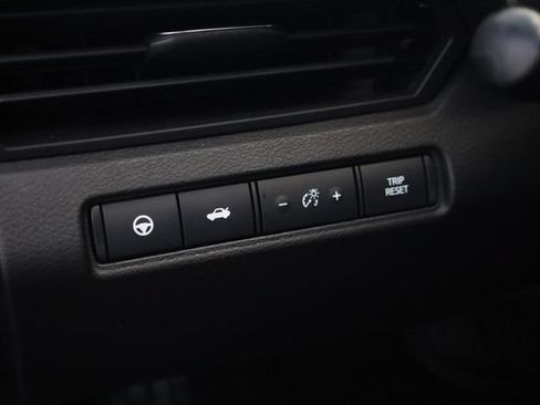 Certified 2023 Nissan Altima 2.5 SV w/ SV Premium Package AWD/4WD image 12