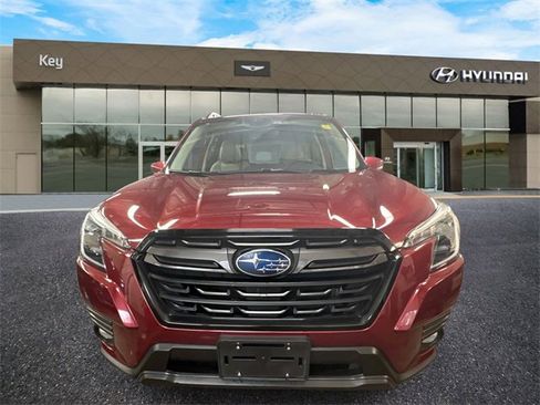 Used 2023 Subaru Forester Limited image 2