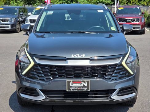 Used 2023 Kia Sportage EX AWD/4WD image 2