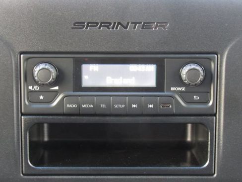 Used 2025 Mercedes-Benz Sprinter 2500 image 27