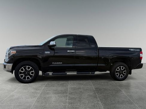 Used 2018 Toyota Tundra Limited w/ Limited Premium Package AWD/4WD image 2