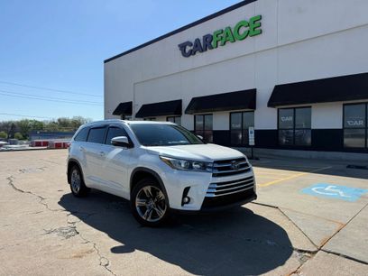 Used 2019 Toyota Highlander Limited Platinum