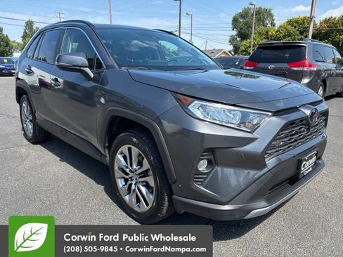 Used 2019 Toyota RAV4 Limited w/ Advanced Technology Package AWD/4WD image 3