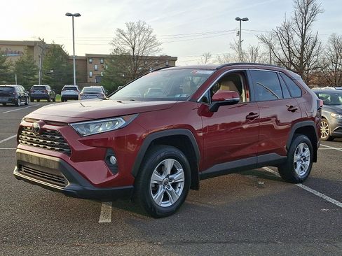 Certified 2021 Toyota RAV4 XLE image 3