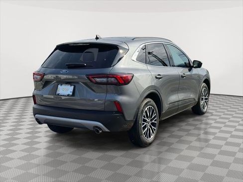 Used 2025 Ford Escape SE w/ PHEV Premium Package image 7