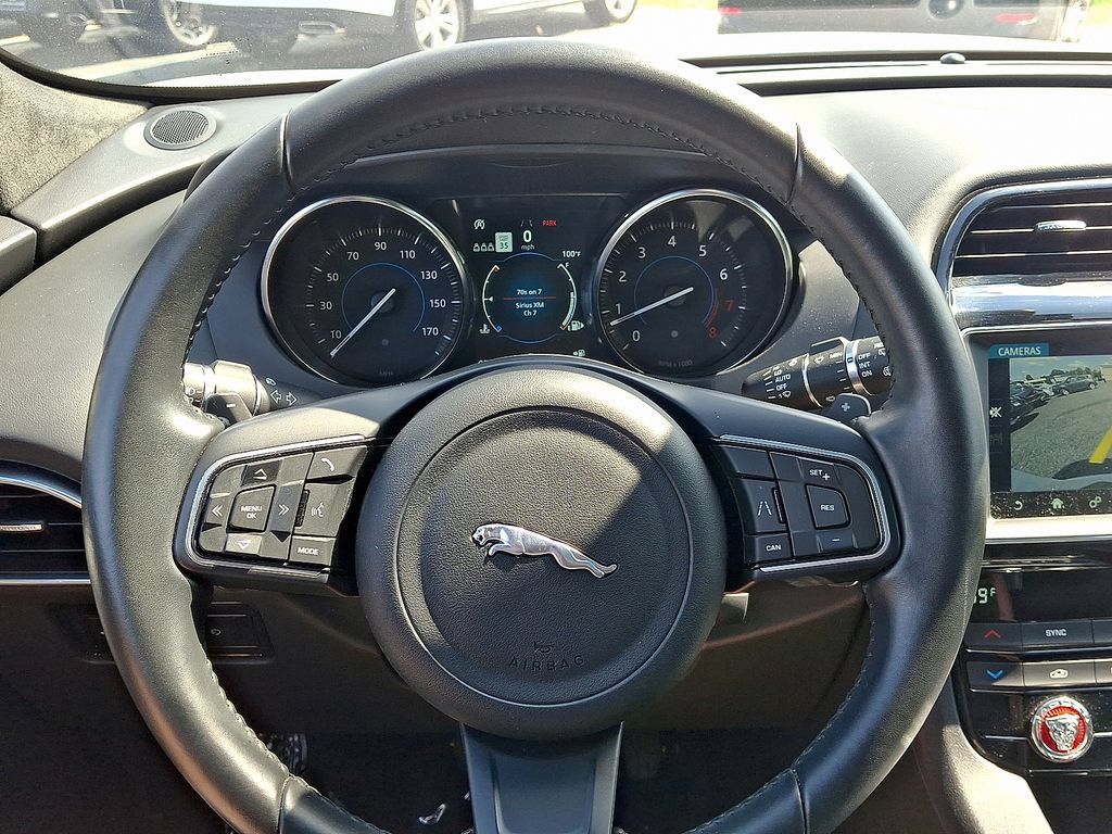 Used 2020 Jaguar F-PACE Premium AWD/4WD image 8