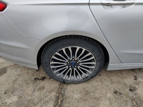 Used 2018 Ford Fusion Titanium image 15