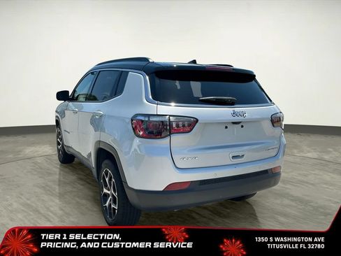 Used 2025 Jeep Compass Limited AWD/4WD image 6