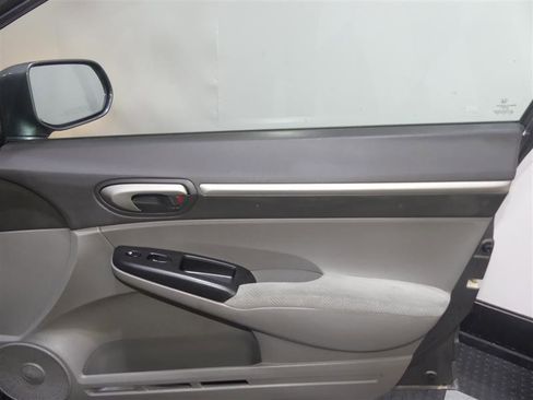 Used 2010 Honda Civic EX image 17