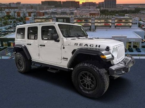 Used 2022 Jeep Wrangler Unlimited Sport w/ Xtreme Recon 35" Tire Package AWD/4WD image 1