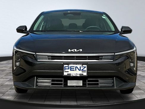 Used 2025 Kia K4 FWD image 2