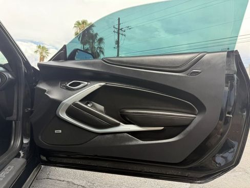 Used 2016 Chevrolet Camaro SS RWD image 32