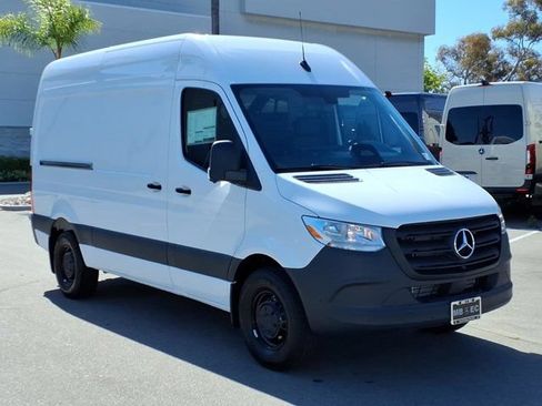 New 2026 Mercedes-Benz Sprinter 2500 image 18