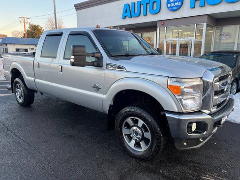 Used 2014 Ford F350 Lariat w/ Lariat Interior Package image 4