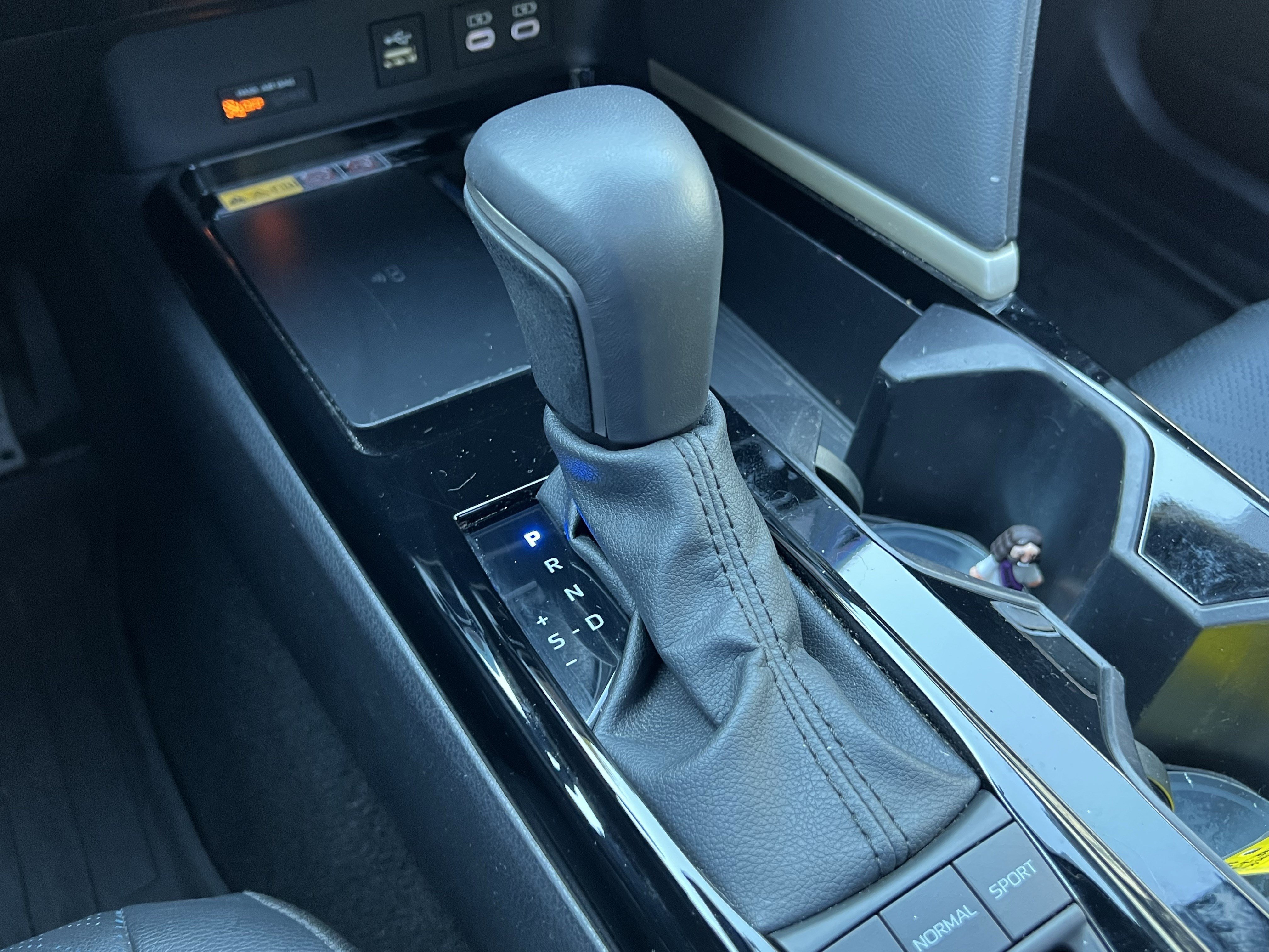 Used 2025 Toyota Camry XSE FWD image 26