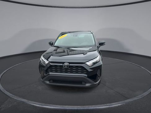 Used 2025 Toyota RAV4 XLE w/ Convenience Package image 6