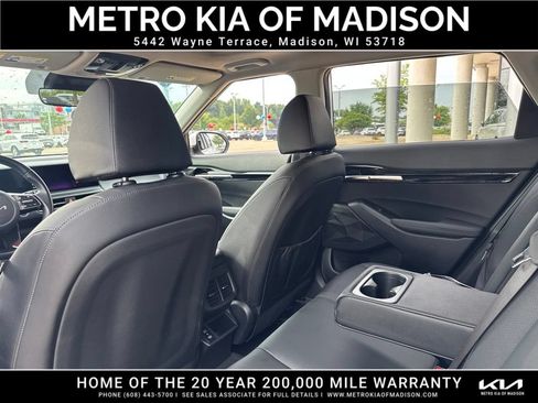 Used 2024 Kia Seltos EX AWD/4WD image 32