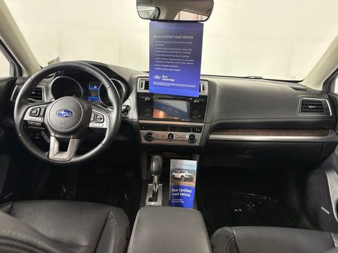 Used 2017 Subaru Outback 3.6R Limited image 27
