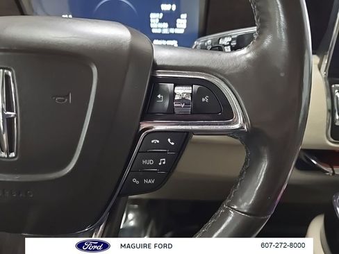 Used 2020 Lincoln Navigator Reserve w/ Luxury Package AWD/4WD image 25