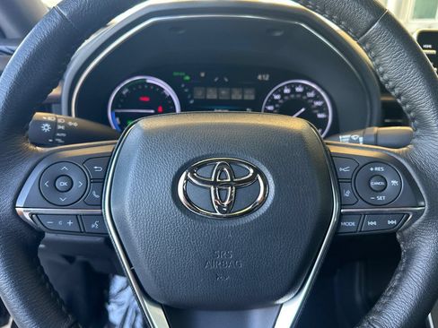 Certified 2022 Toyota Avalon XLE FWD image 26