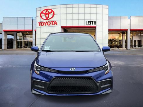 Used 2021 Toyota Corolla SE image 2
