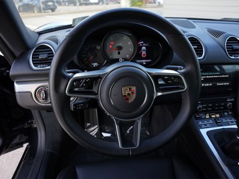 Used 2024 Porsche 718 Cayman S w/ Premium Package image 7