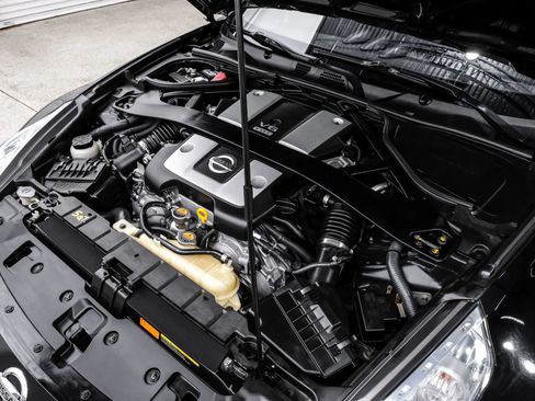 Used 2012 Nissan 370Z Touring w/ Sport Pkg RWD image 51