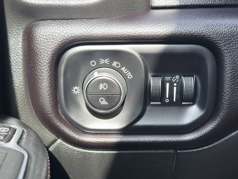 Used 2024 RAM 3500 Laramie image 18