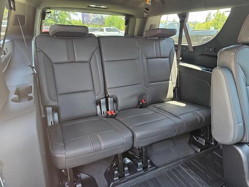 New 2026 Chevrolet Suburban RST w/ Comfort Package AWD/4WD image 13