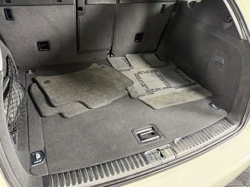 Used 2011 Porsche Cayenne image 34