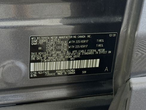 Used 2021 Toyota RAV4 XLE image 40