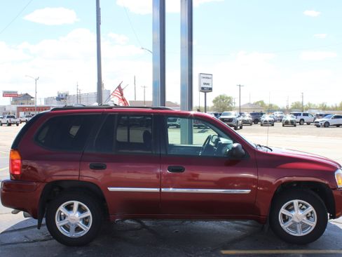 Used 2009 GMC Envoy SLE w/ Sun And Sound Package AWD/4WD image 5