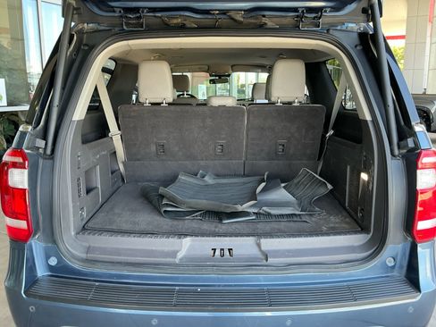 Used 2019 Ford Expedition Max XLT w/ Equipment Group 202A RWD image 31