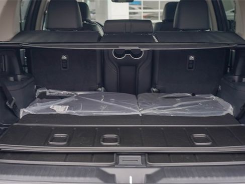 New 2025 Honda Pilot Touring image 47