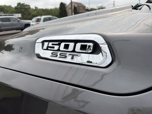 Certified 2025 RAM 1500 Laramie AWD/4WD image 32