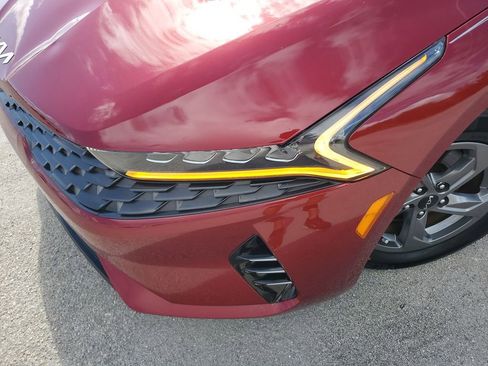 Used 2023 Kia K5 LXS image 7