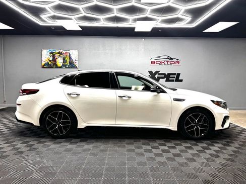 Used 2020 Kia Optima SE image 16