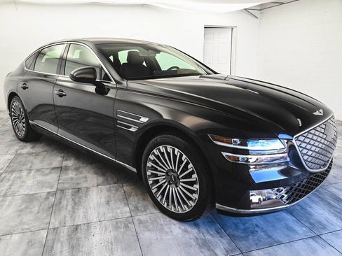 Used 2024 Genesis G80 image 3