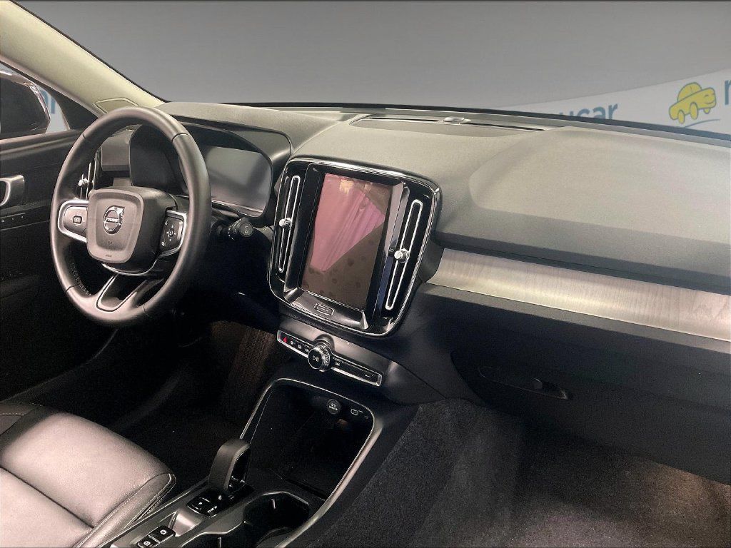 Used 2026 Volvo XC40 B5 Core AWD/4WD image 14