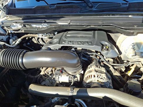 Used 2022 RAM 1500 Laramie AWD/4WD image 30