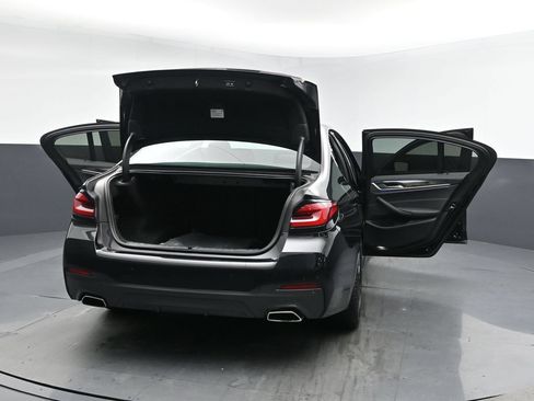 Used 2021 BMW 540i w/ M Sport Package RWD image 27