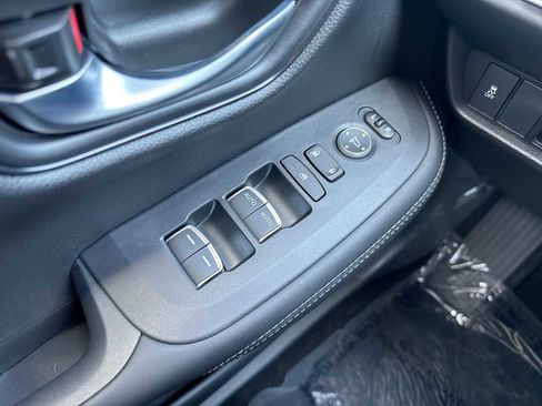 New 2026 Honda HR-V EX-L image 15