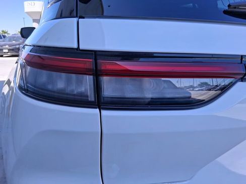 New 2026 Jeep Grand Cherokee Laredo X RWD image 10