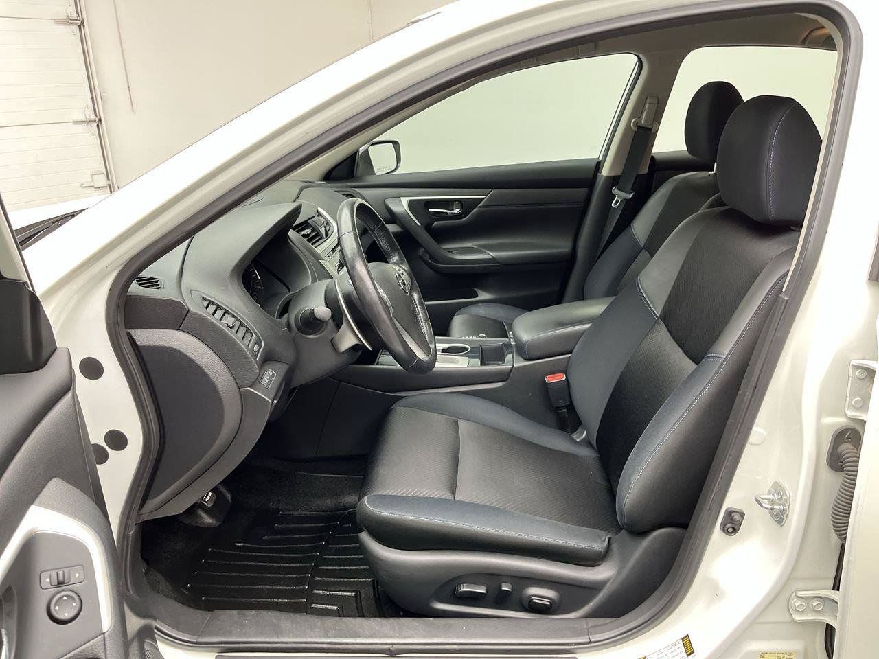 Used 2018 Nissan Altima 2.5 SR FWD image 3