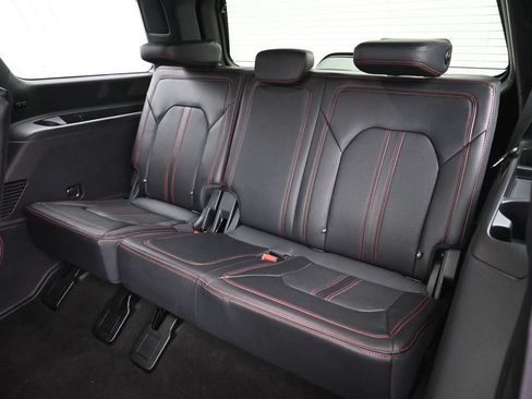 Used 2023 Ford Expedition Limited AWD/4WD image 14