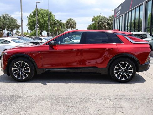 Used 2024 Cadillac Lyriq Sport RWD image 17