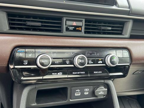 Used 2023 Honda Pilot Elite image 31