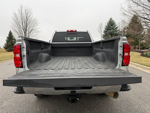 Used 2018 Chevrolet Silverado 2500 LT w/ LT Convenience Package image 38