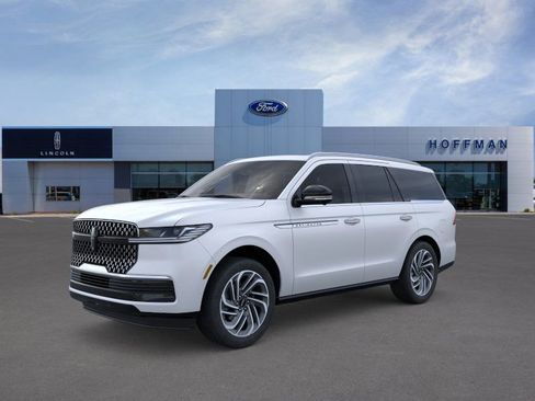 New 2025 Lincoln Navigator Reserve image 1