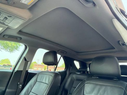 Used 2020 Chevrolet Equinox LT w/ Midnight Edition FWD image 33